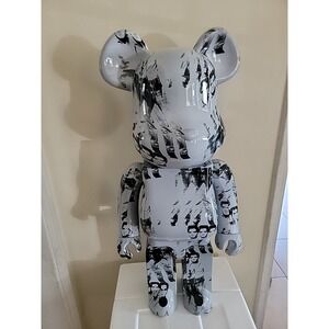 BE@RBRICK‎ figure set featuring Andy Warhol's Triple Elvis artworkBE@RBRICK...